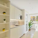 Penthouse Sea Views In Golden Mile, Puente Area Apartmán Marbella