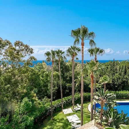Exclusive Duplex Penthouse Sea Views In Golden Mile Marbella