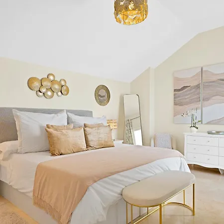 아파트 Penthouse Sea Views In Golden Mile, Puente Area