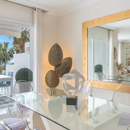 Penthouse Sea Views In Golden Mile, Puente Area 公寓