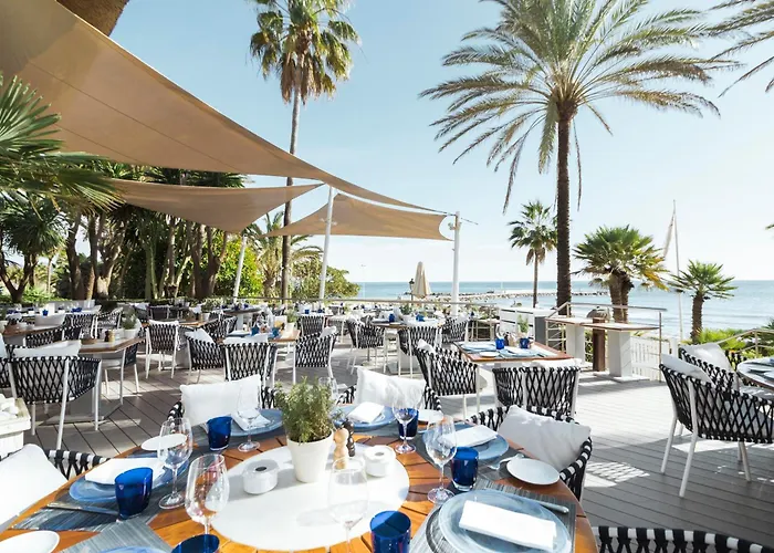 Penthouse Sea Views In Golden Mile, Puente Area *