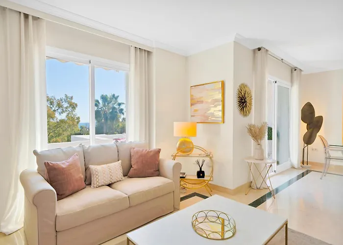 Penthouse Sea Views In Golden Mile, Puente Area Apartament Marbella