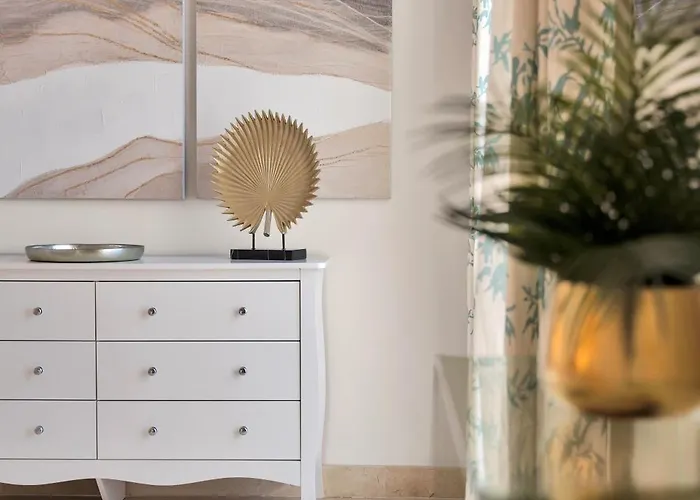 Penthouse Sea Views In Golden Mile, Puente Area * Marbella