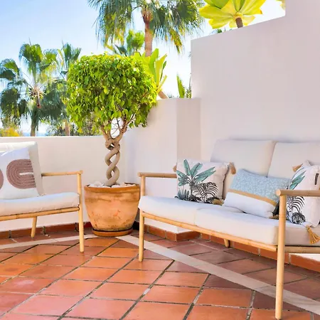 Penthouse Sea Views In Golden Mile, Puente Area 公寓