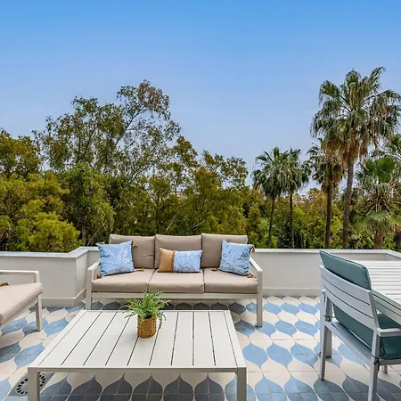 Apartment Penthouse Sea Views In Golden Mile, Puente Area Marbella