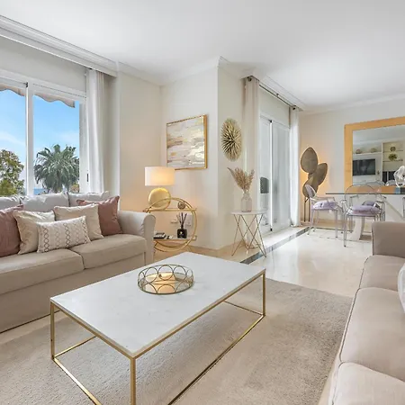 Penthouse Sea Views In Golden Mile, Puente Area Marbella