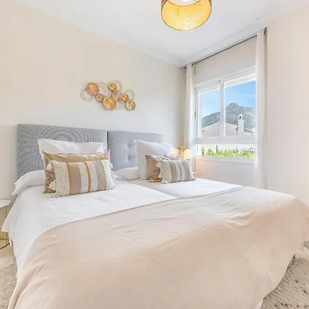 Penthouse Sea Views In Golden Mile, Puente Area Apartamento Marbella