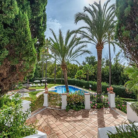 Penthouse Sea Views In Golden Mile, Puente Area * Marbella